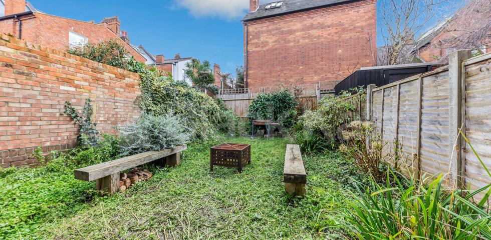 			2 Bedroom, 1 bath, 1 reception Flat			 Bramshill Gardens, Kentish Town